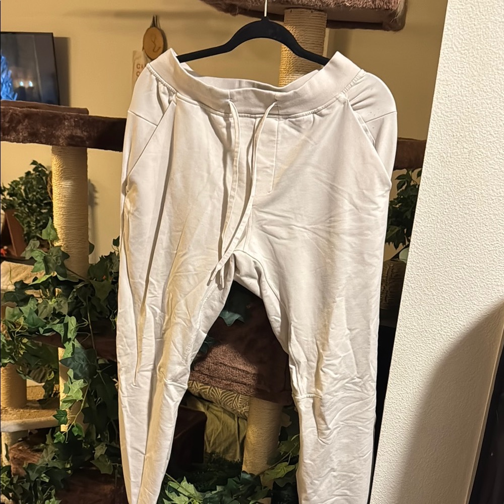 Men's Cream Jogger Pants